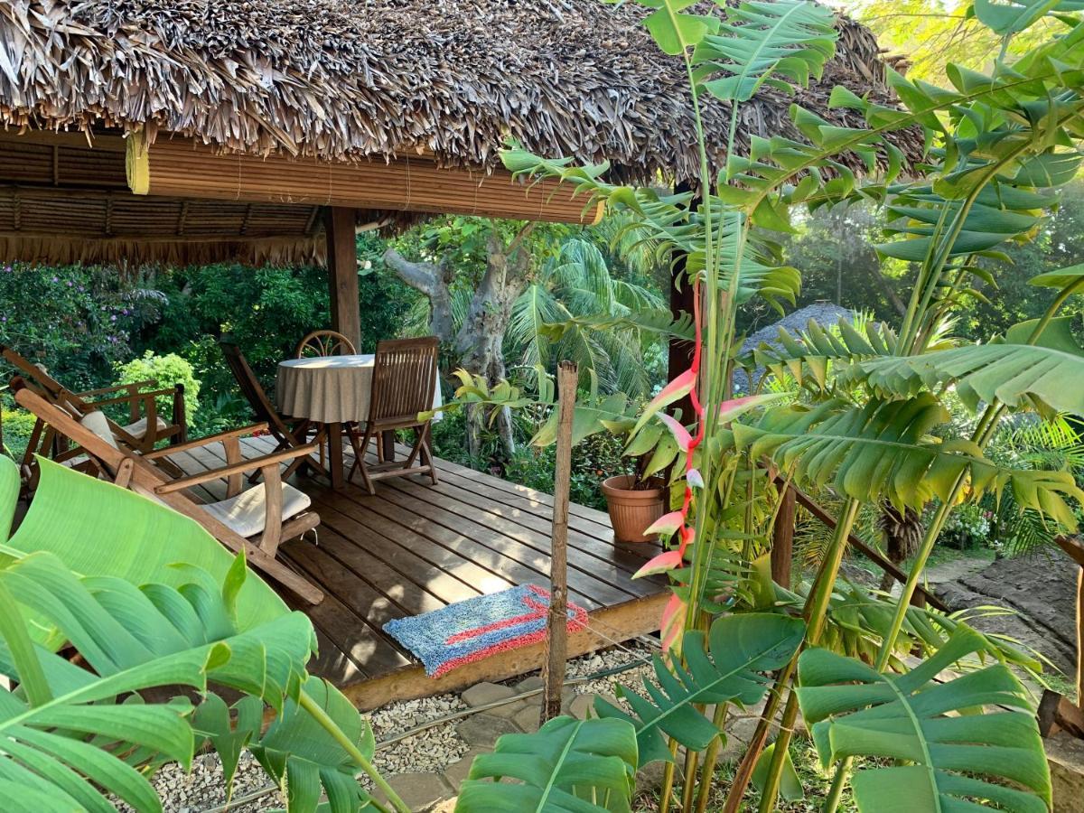 Bed and Breakfast Les Jardins D'Ankify Andimaka Exterior foto