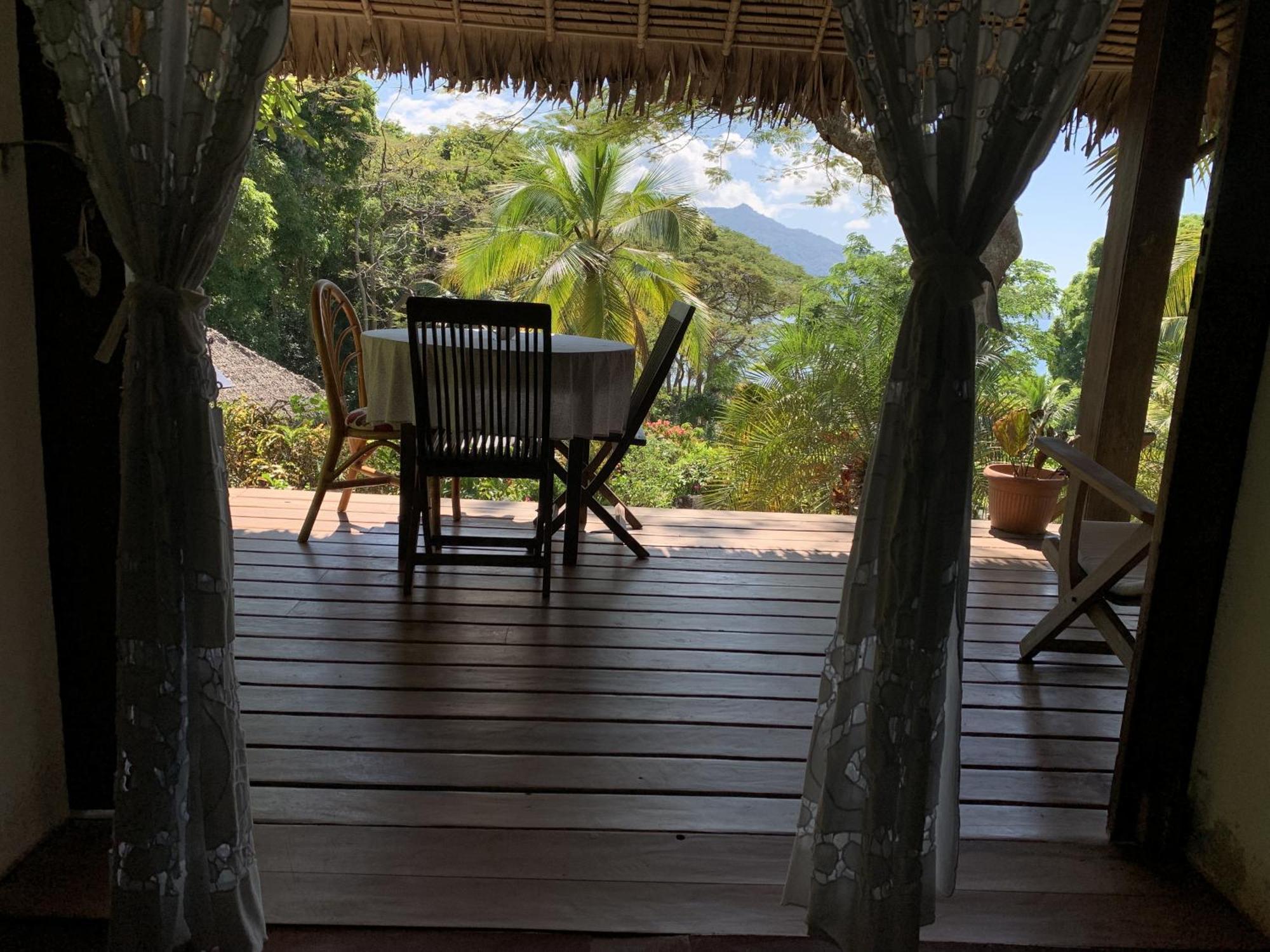 Bed and Breakfast Les Jardins D'Ankify Andimaka Exterior foto