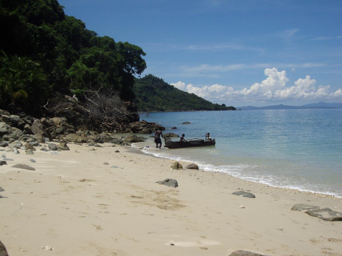 Bed and Breakfast Les Jardins D'Ankify Andimaka Exterior foto