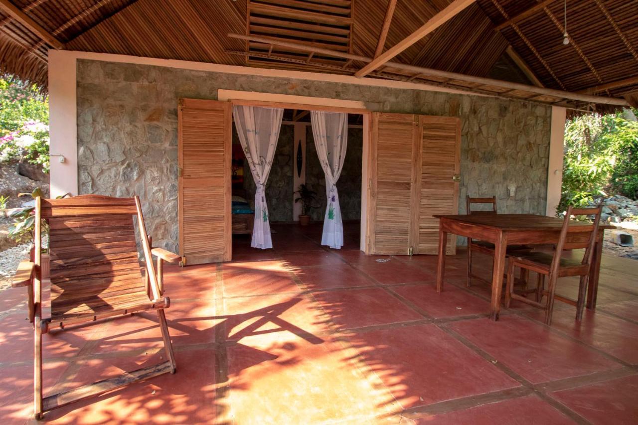 Bed and Breakfast Les Jardins D'Ankify Andimaka Exterior foto